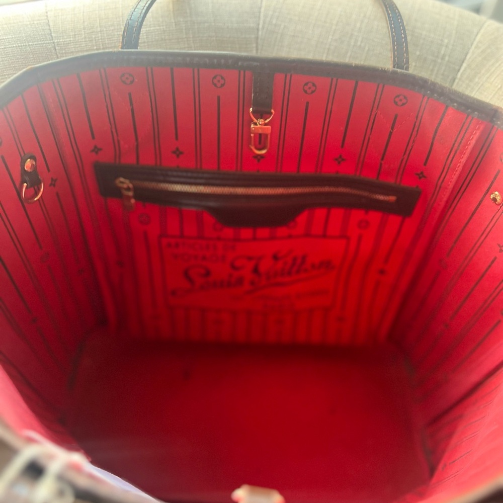 Authentic Louis Vuitton Never full tote bag - Picture 8 of 12